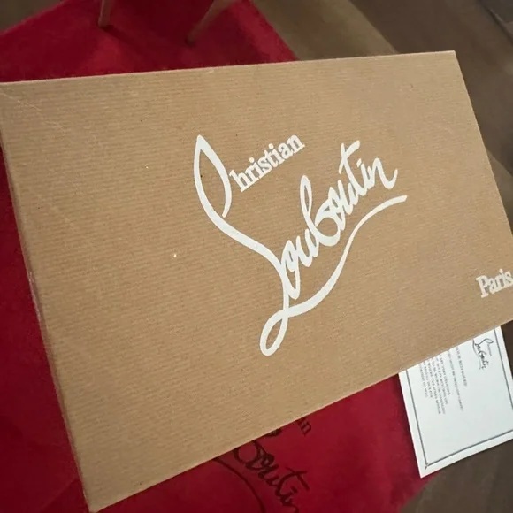 Christian Louboutin Demi You Patent (Sz 35, color Nude)